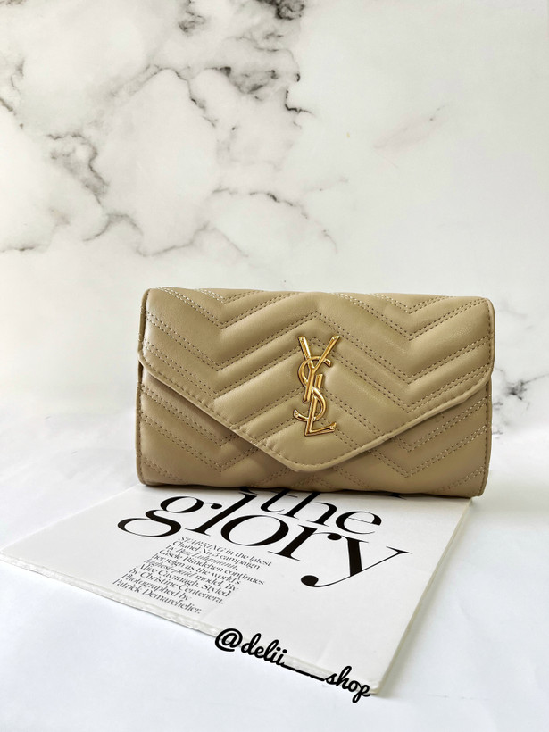 کیف پاسپورتی زنانه ازبرند ysl